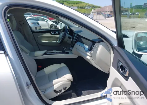 2019 Volvo Xc60 T6 Momentum из США, поврежденный, VIN YV4A22RK8K1383226